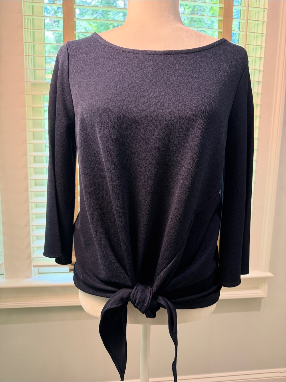 Banana Republic Navy Long-Sleeve Tie-Front Top. Size Small.